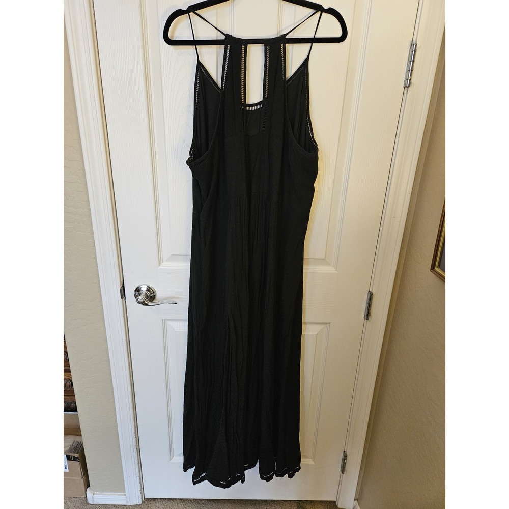 City Chic Black Sleeveless Side Zip Keyhole Ladder Detailing Maxi Dress, Plus 24 - Picture 5 of 9